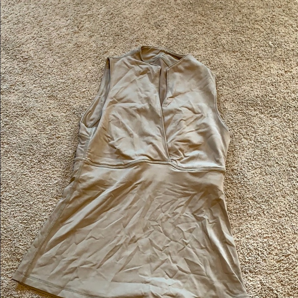 Lululemon Vneck tank